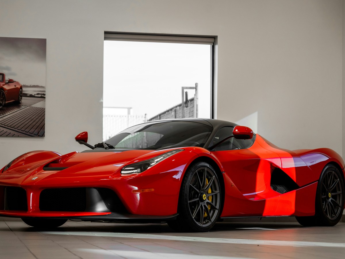 Ferrari puede vetarte como cliente: esta es la&nbsp;razón