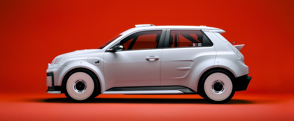 Nuevo coche en colaboración de Alpine y Lacoste