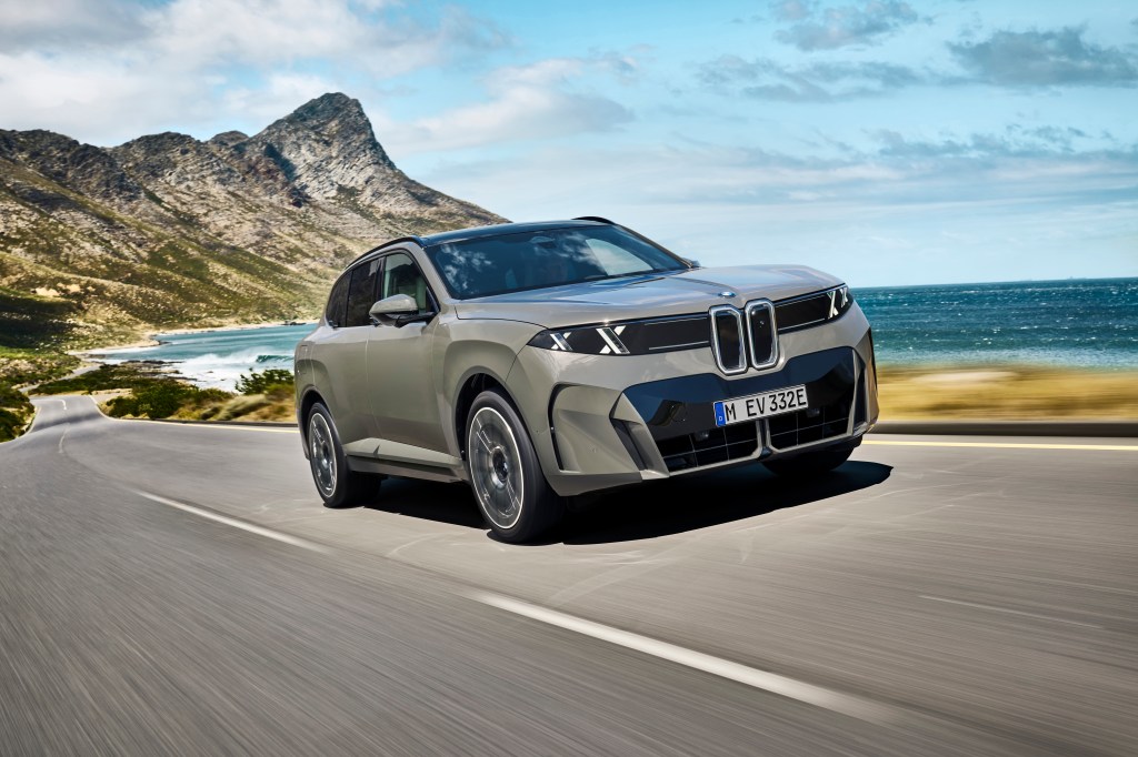 Así es el BMW iX5: 578 CV, hasta 845 km de autonomía y carga&nbsp;ultrarrápida